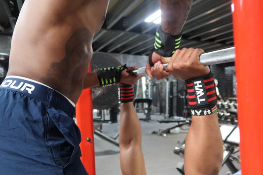 Must-Have Gym Accessories for Men's Fitness Goals - STORE TWH